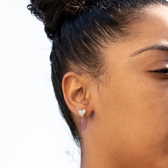 White Gold 925 Sterling Silver Womens Pretty Cute Best Heart Stud Earrings - Picture 5 of 5